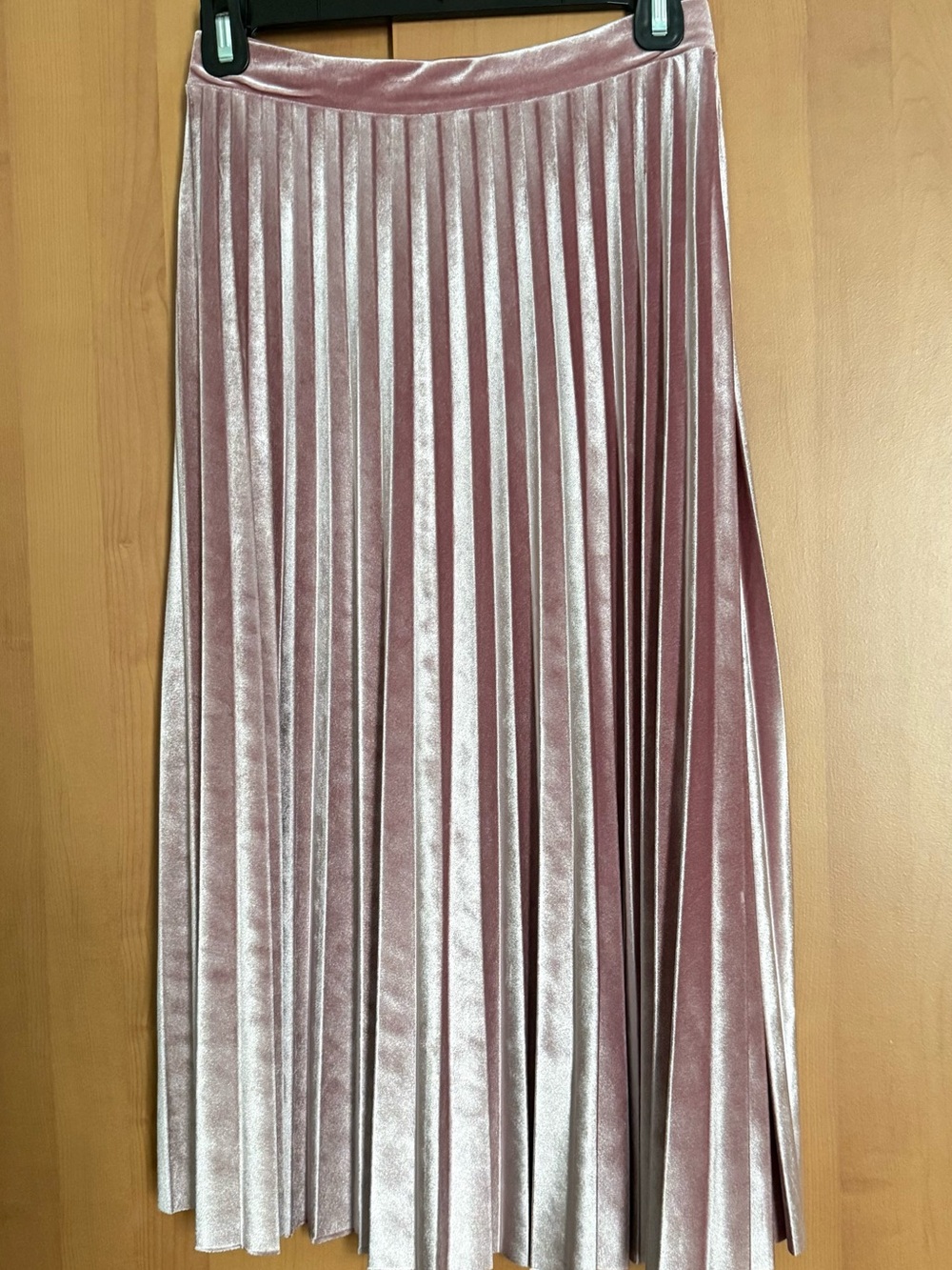 ASOS design velvet plisse midi skirt- blush pink,size us 4/uk8
